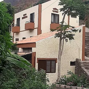 https://casa-pedrina.cape-verdehotels.com