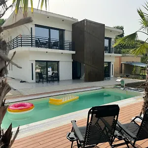 Hela Hotel Orikum