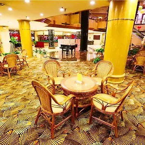https://peony-plaza.henan-hotel.com