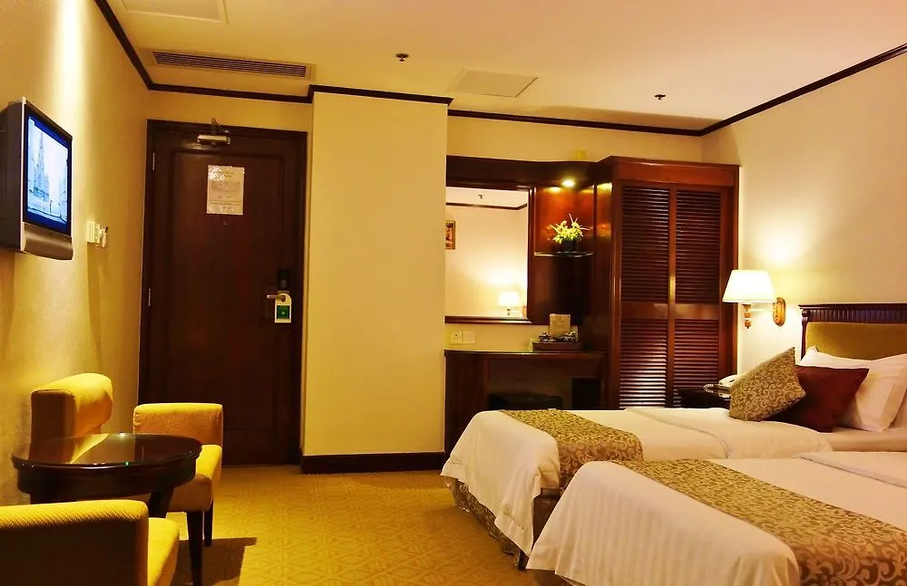 Macau Masters Hotel 3*,
